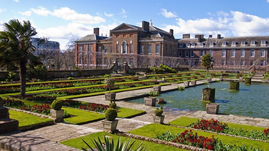 bigstock-kensington-palace-and-gardens-101460278.jpg