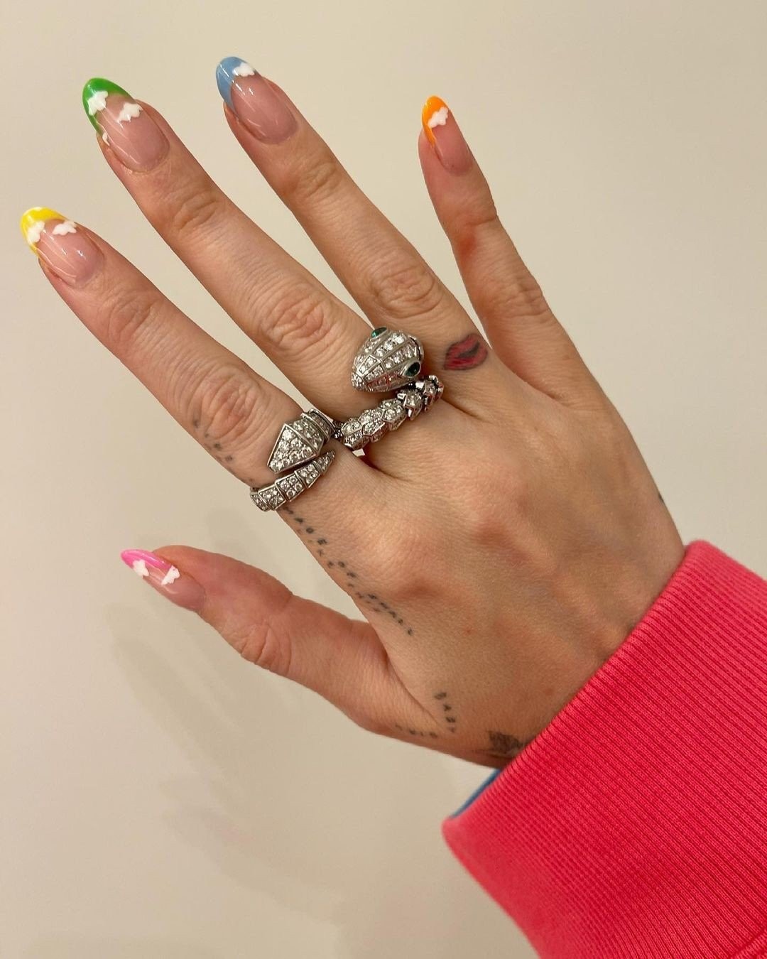 chiara-ferragni-nails-colourful.jpg