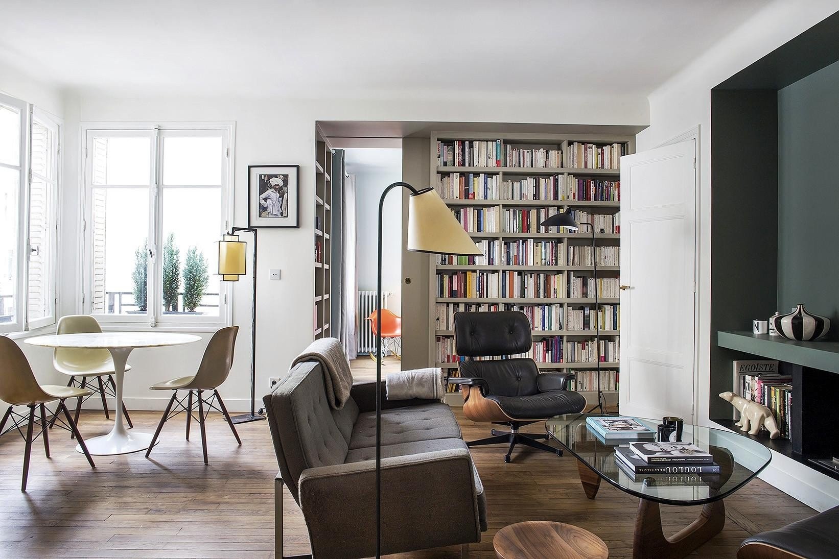 small-space-ideas-steal-tiny-paris-apartment-598625.jpg