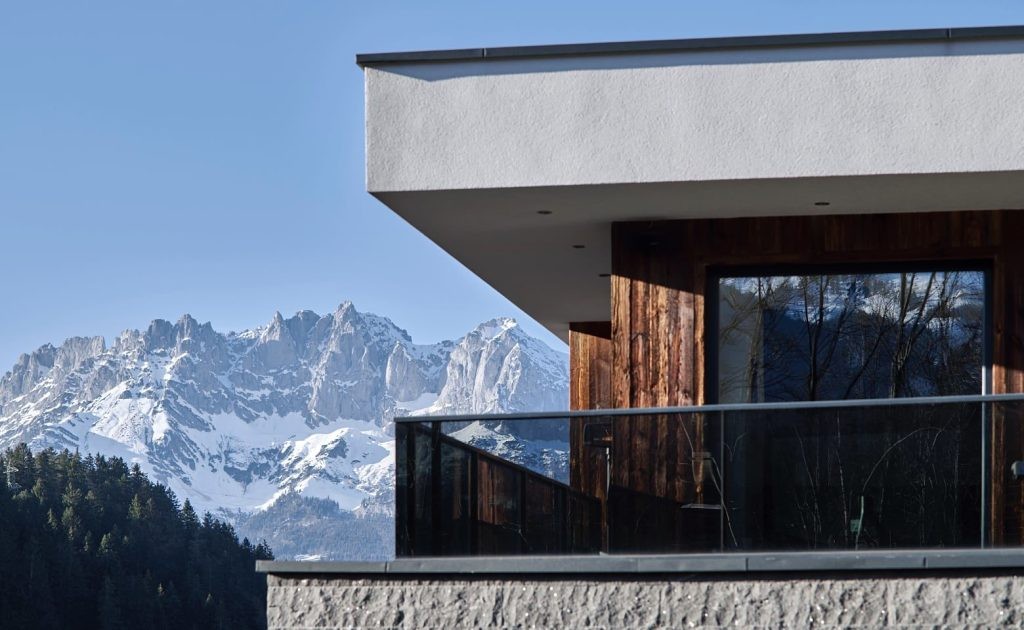 kitzbuhel-chalet-cottages-cabins-chalets-austria-tyrol-1-0x960-c-center-1024x630.jpeg