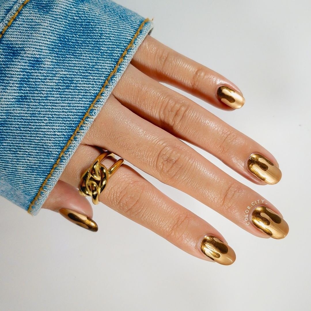 golden-nails.jpg