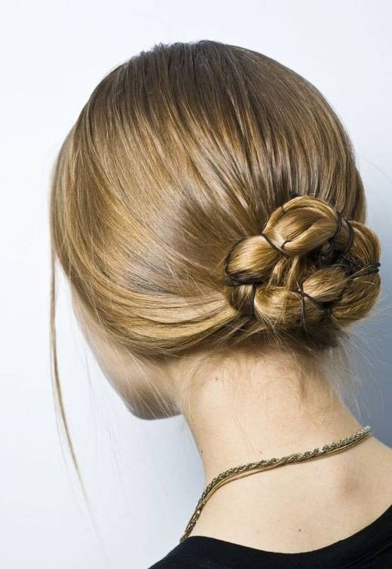 intricate-low-bun-zuGl8.jpg