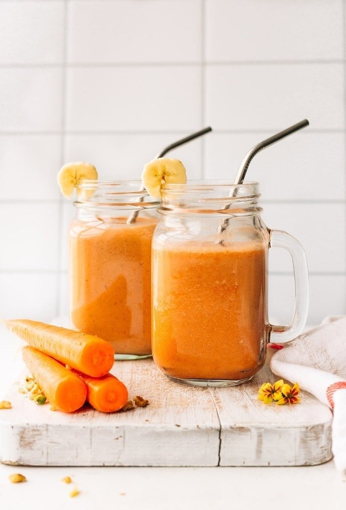 carrot-cake-protein-smoothie-straight-on.jpg