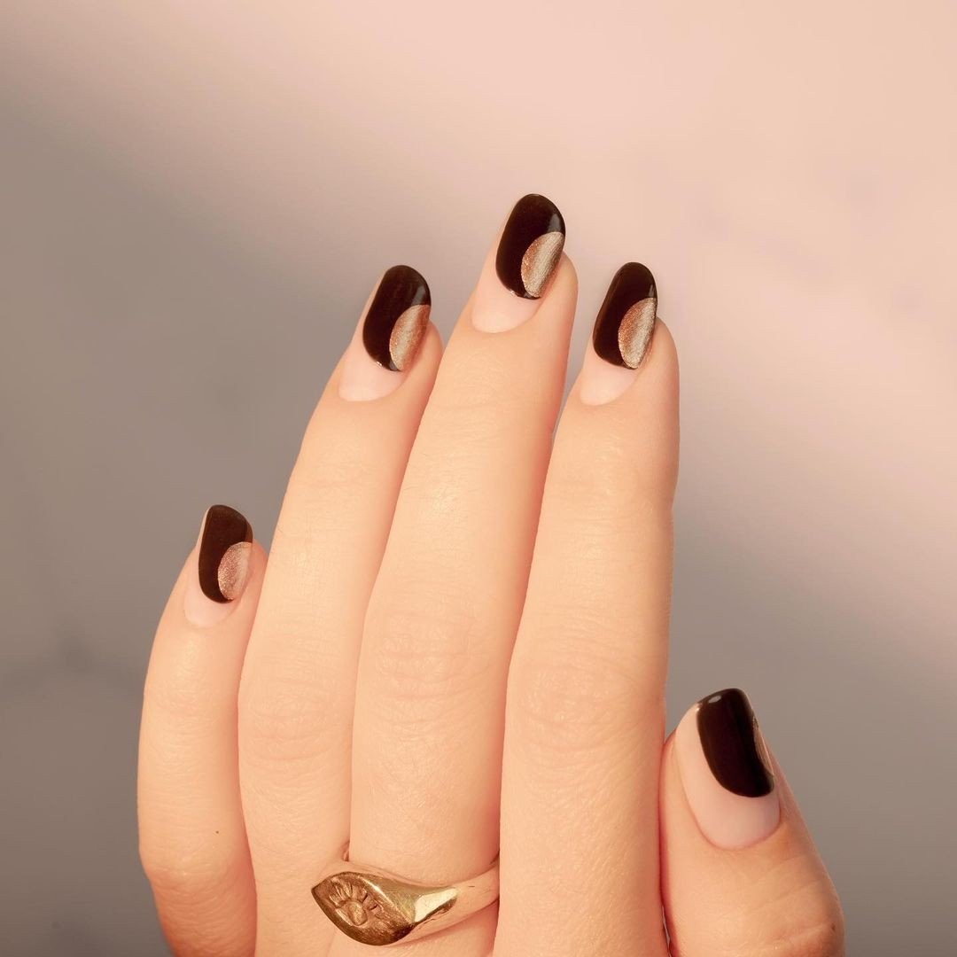 nails-brown.jpg
