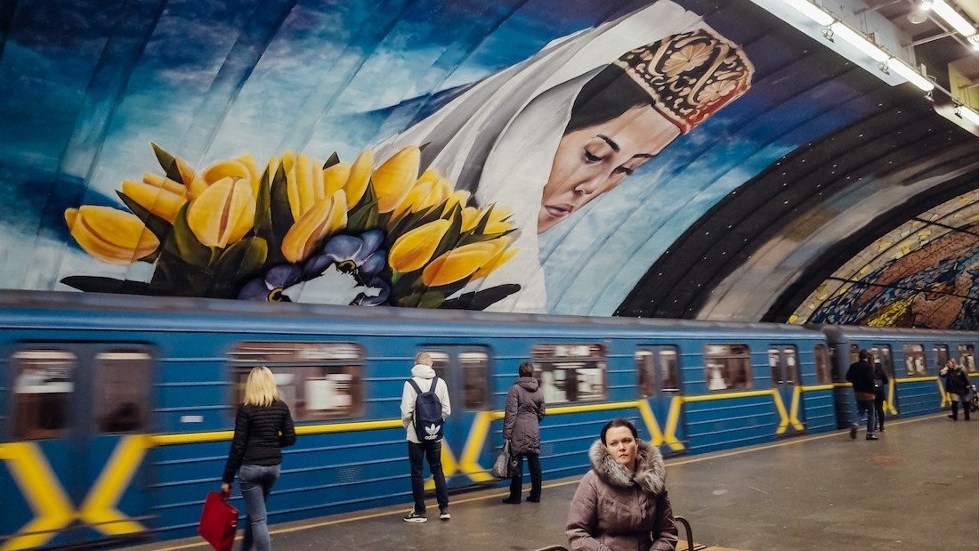 finding-kyiv-forgetting-kiev-cover-osokorky-metro-1.jpg