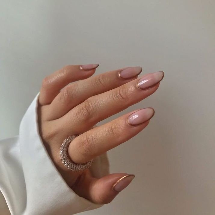 outlined-nails.jpg