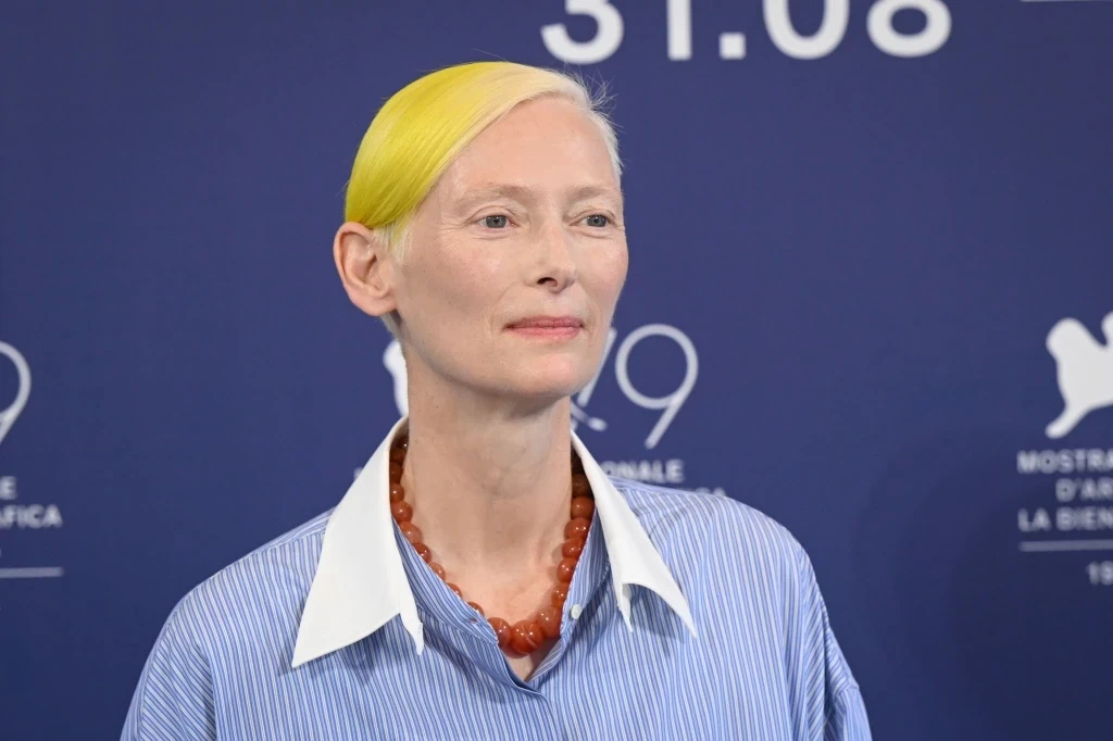 tilda-swinton-venice-2.webp