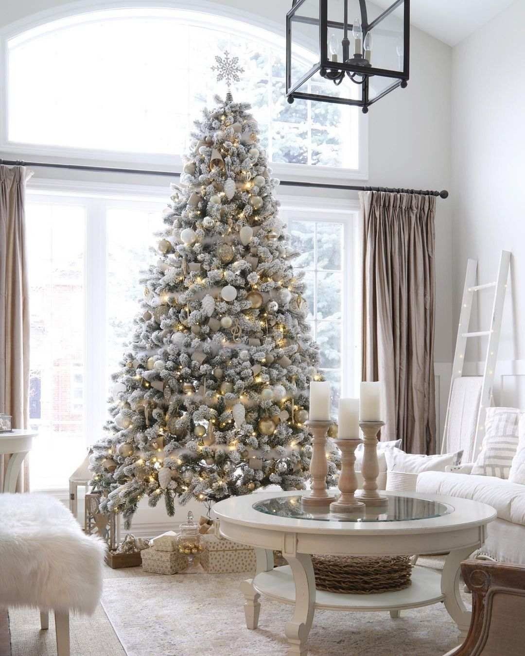 gorgeous-white-christmas-tree.jpg