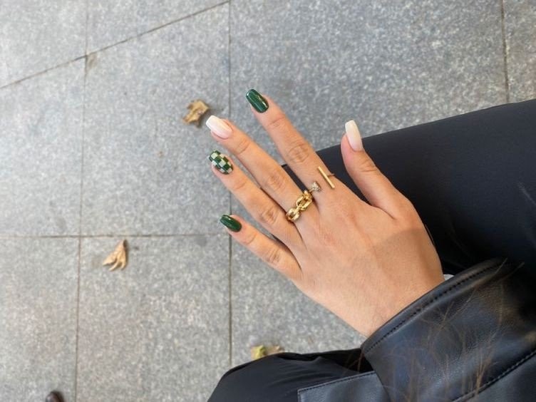 nails-green.jpg