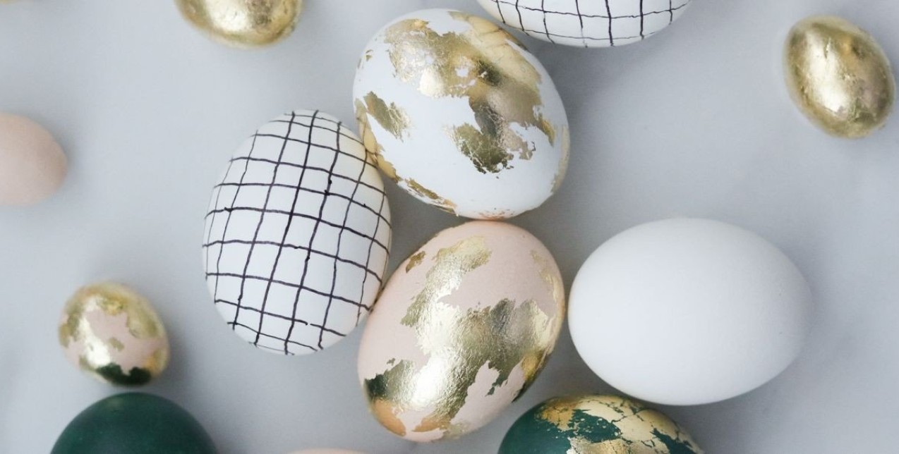 Χαρίζουμε χρώμα στα πασχαλινά μας αυγά με τις πιο fresh επιλογές 