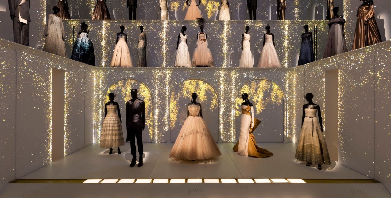 Galerie Dior: Η έκθεση στο Παρίσι που αποκαλύπτει άλλες πτυχές της γοητείας του Dior