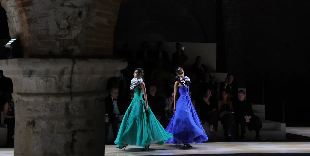 Armani in Venice: Ο οίκος διοργάνωσε ένα μοναδικό, 'One Night Only' θέαμα μόδας