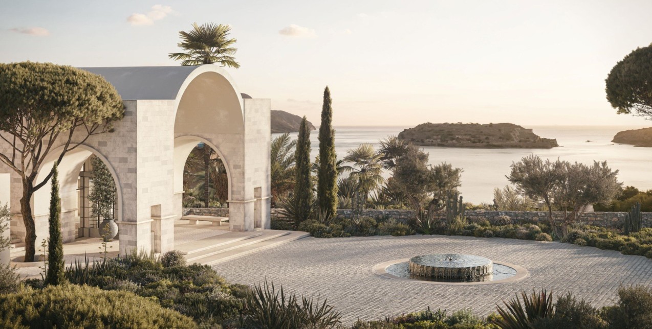 Νέα πνοή για το εμβληματικό Blue Palace στην Κρήτη που θα υποδεχθεί εκ νέου επισκέπτες το 2025