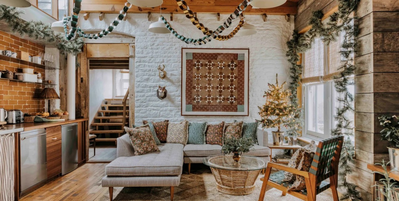 Πώς η Amanda Brooks στόλισε για τα Χριστούγεννα την υπέροχη κατοικία της στην Αγγλία