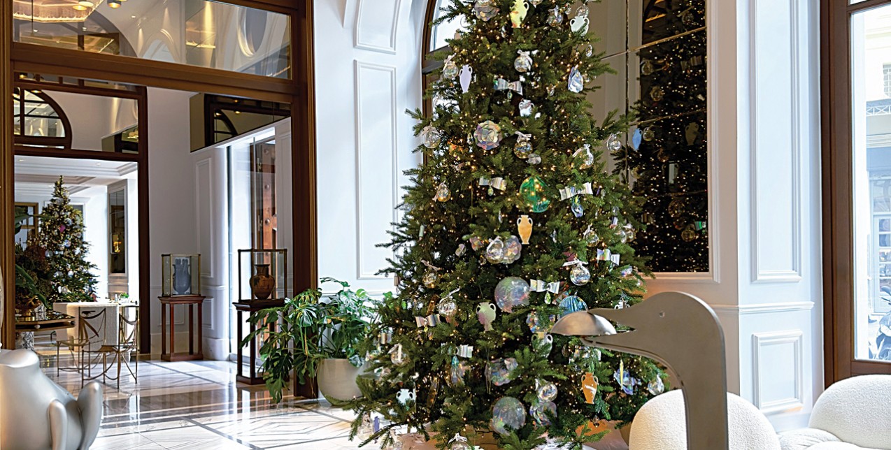 Το ξενοδοχείο στο κέντρο της Αθήνας που υπόσχεται μια αξέχαστη χριστουγεννιάτικη εμπειρία
