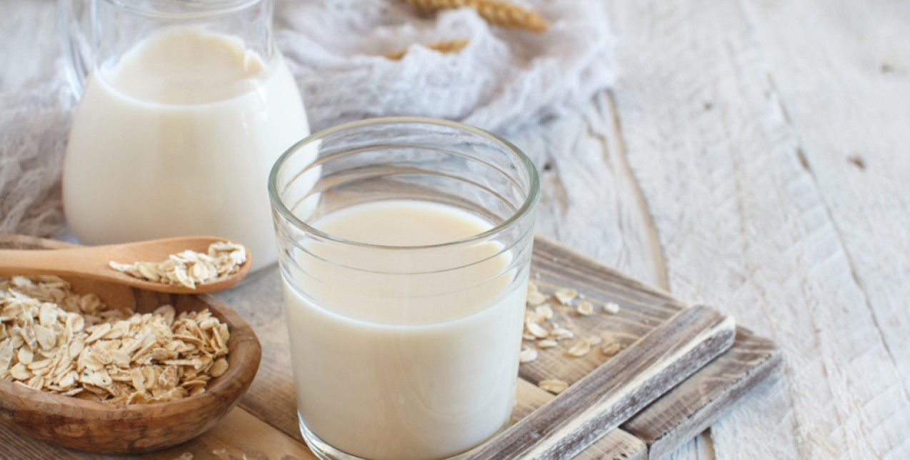 Bye bye oatmilk: Τελικά το γάλα βρώμης δεν είναι τόσο υγιεινό όσο νομίζατε