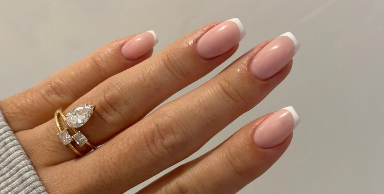 Minimal nails: 10+1 ιδέες για να δοκιμάσετε αυτή τη νέα τάση στα νύχια