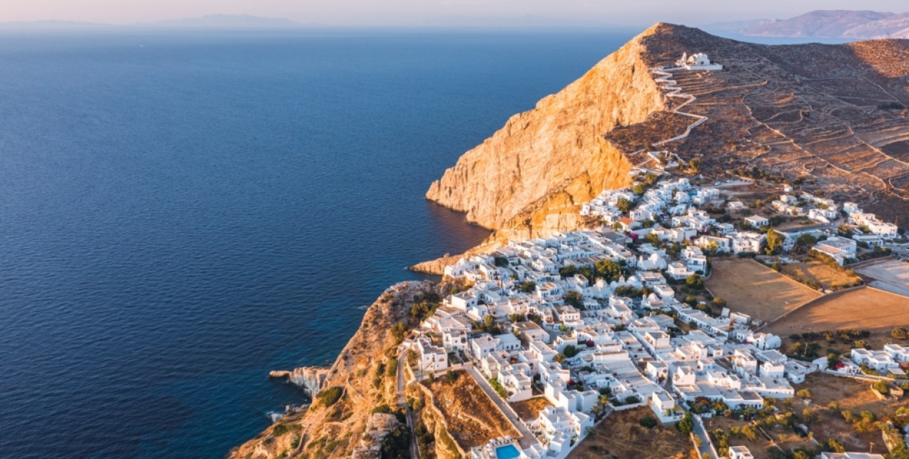 Easter Mode On: 5 νησιά της Ελλάδας που θεωρούνται must-visit και φέτος για το Πάσχα