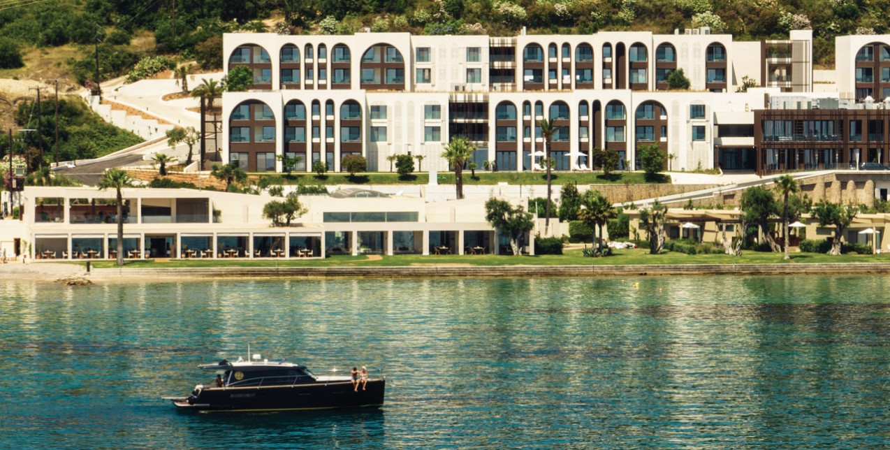 Το luxury θέρετρο στην Κέρκυρα που ενσαρκώνει την ουσία του προορισμού του και προσφέρει αξέχαστη διαμονή