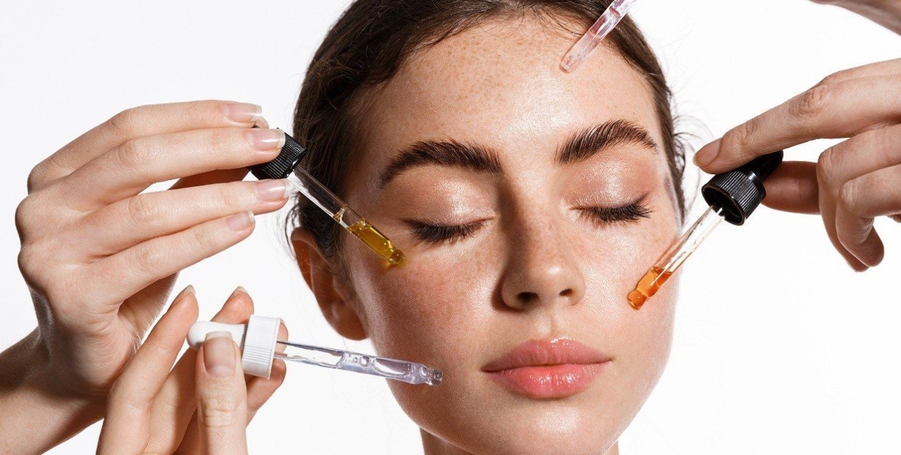 Πώς να εφαρμόσετε το serum σαν να είστε skin expert