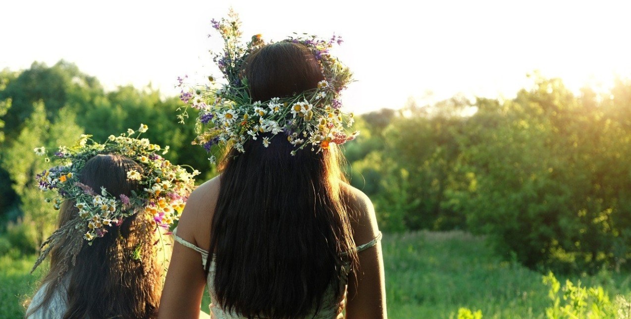 May in Bloom: Ξεχωριστές ιδέες για το πιο εντυπωσιακό μαγιάτικο στεφάνι