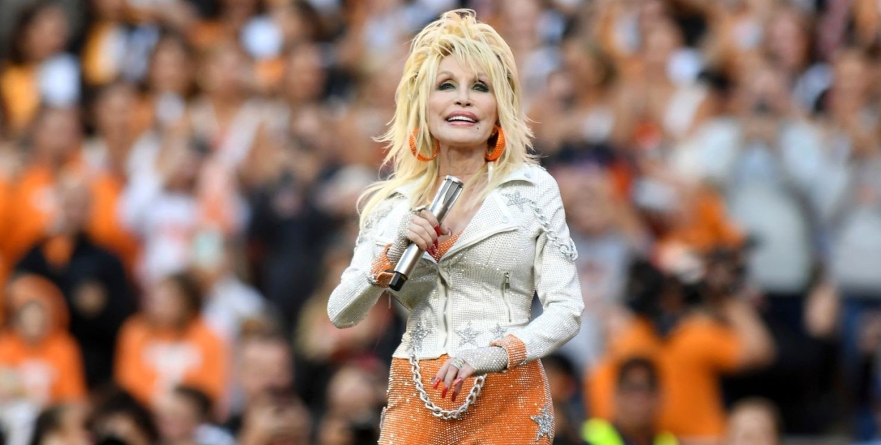 Musical για τη ζωή της Dolly Parton έρχεται με τίτλο "Hello, I'm Dolly"
