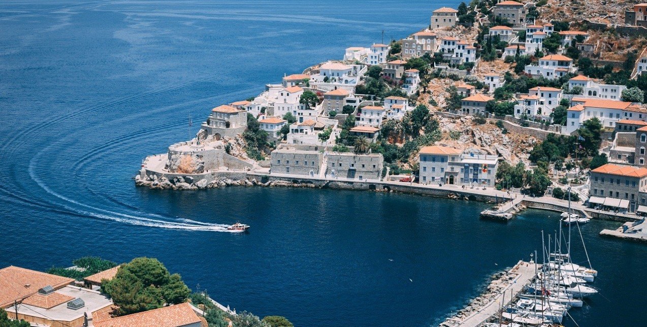 Η Ελλάδα διεκδικεί την 3η θέση στη λίστα με τους ομορφότερους προορισμούς στον κόσμο για το 2024