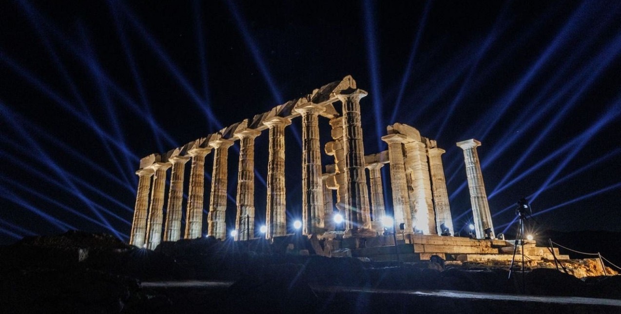 Ο νέος φωτισμός του Ναού του Ποσειδώνα στο Σούνιο - Εντυπωσιακές εικόνες από τα χθεσινά εγκαίνια