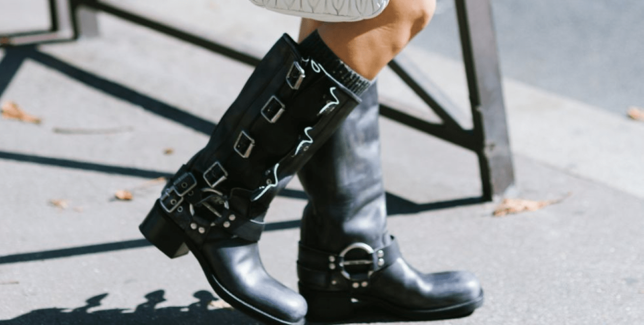 Biker Boots: Πώς θα φορέσετε κομψά τη μεγαλύτερη τάση της σεζόν