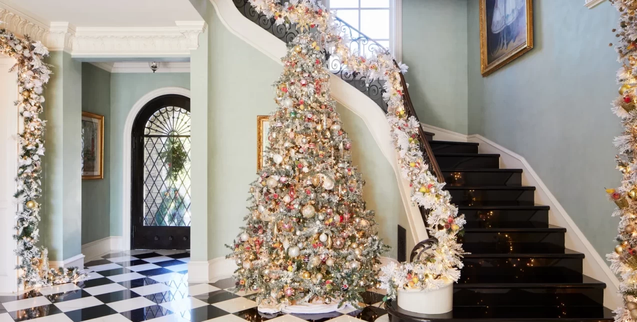 Christmas Tree Trends: Οι κορυφαίες τάσεις στα χριστουγεννιάτικα δέντρα για φέτος