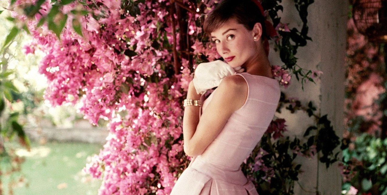 8 χαρακτηριστικά κομμάτια που φορούσε η Audrey Hepburn 