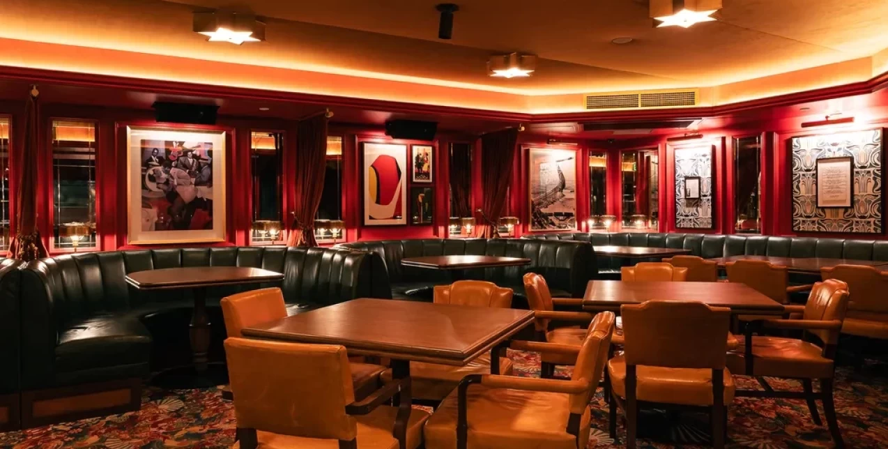 Ένα ανακαινισμένο steakhouse speakeasy στη Santa Monica αναπολεί το ιστορικό του παρελθόν