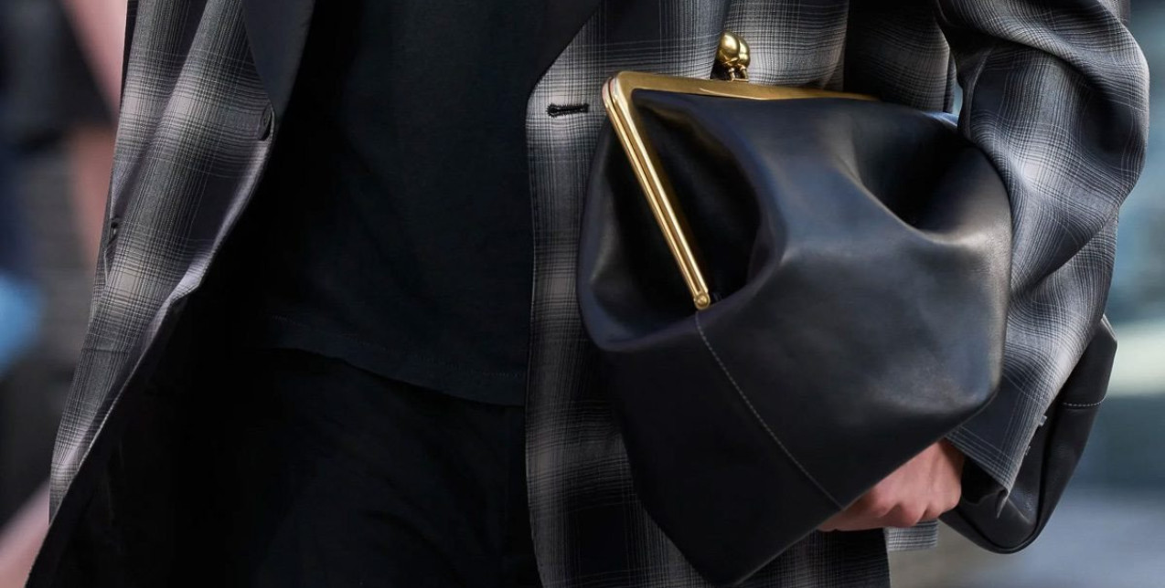 Οι XL bags είναι το απόλυτο key-item της σεζόν 