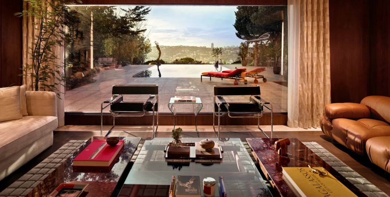 Μία κατοικία με γήινα χρώματα και μοναδική αισθητική στη Κωνσταντινούπολη 