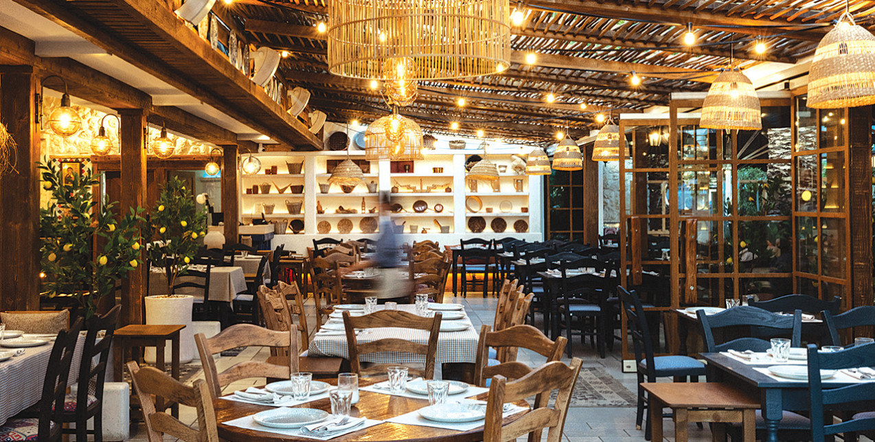 Ένα μοναδικό εστιατόριο που επαναπροσδιορίζει την ελληνική παραδοσιακή γεύση μέσα από σύγχρονη προσέγγιση Ένα μοναδικό εστιατόριο που επαναπροσδιορίζει την ελληνική παραδοσιακή γεύση μέσα από σύγχρονη προσέγγιση