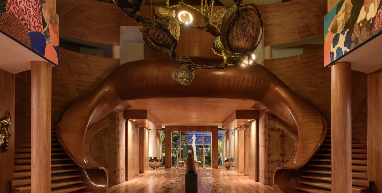 Μία έπαυλη στο Κάιρο, διακοσμημένη με σπάνια έργα τέχνης που της προσδίδουν την αισθητική ενός μουσείου