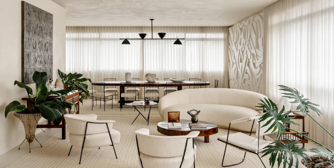 Μια κατοικία στο Σάο Πάολο όπου το χρώμα του 2026 και ο βραζιλιάνικος μοντερνισμός συνυπάρχουν 