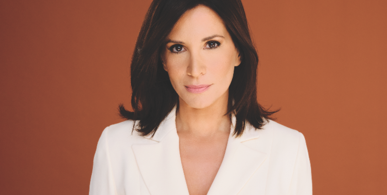 Η Μεγάλη Εικόνα: Η δημοσιογράφος Νίκη Λυμπεράκη αποδεικνύει στο GLOW πόσο σπουδαίο είναι να παραμένεις αληθινός στον χώρο των media