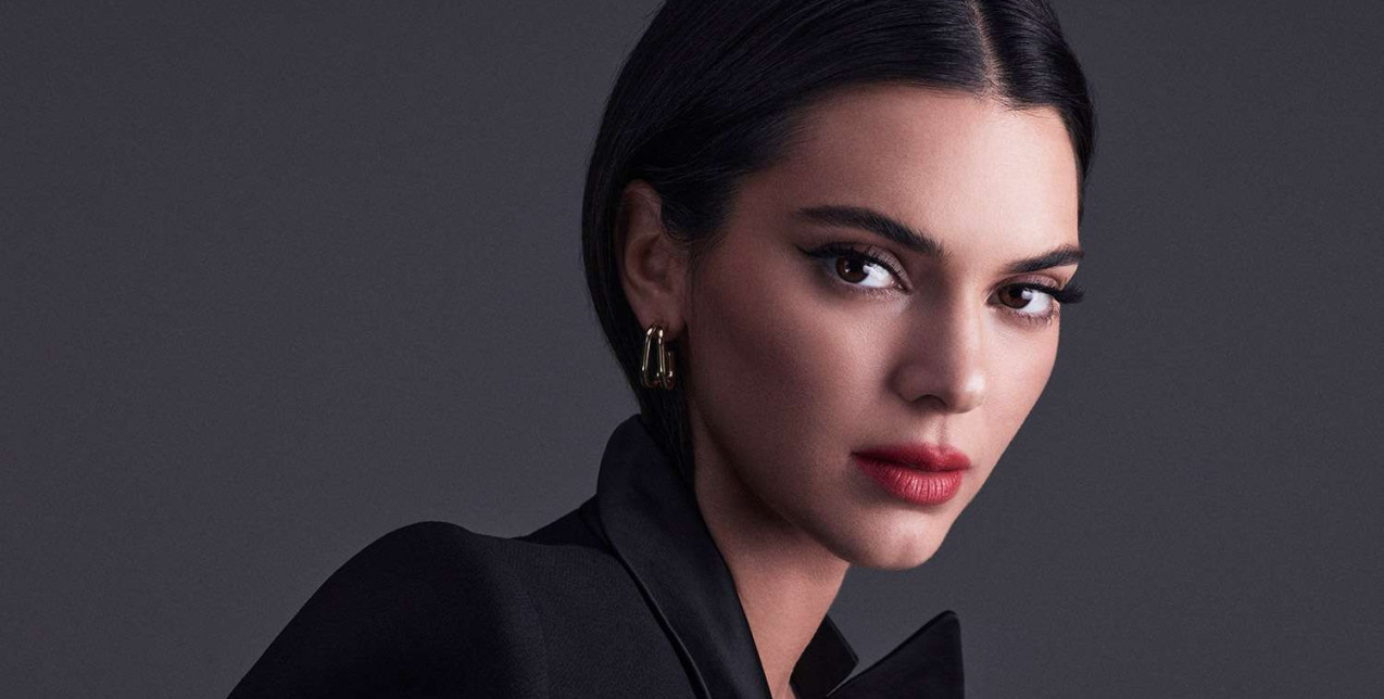 Τα κορυφαία χτενίσματα που θα σας βγάλουν ασπροπρόσωπες στο New Year’s Eve 