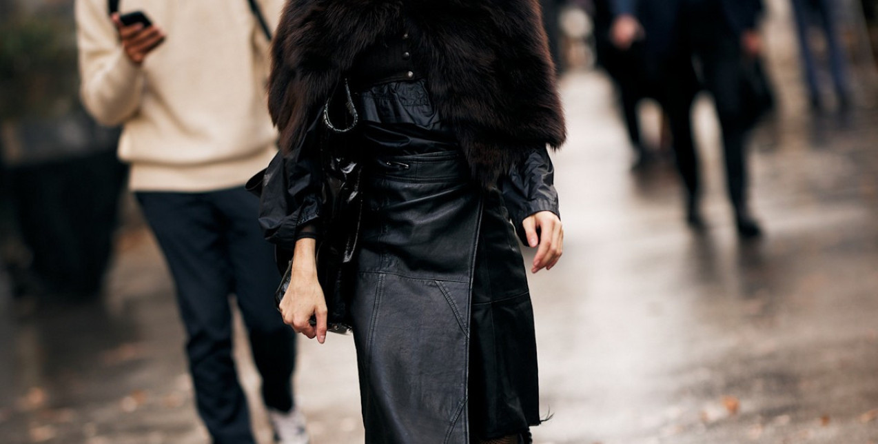 Οι δερμάτινες φούστες είναι ό,τι πιο hot θα συναντήσετε αυτήν τη στιγμή