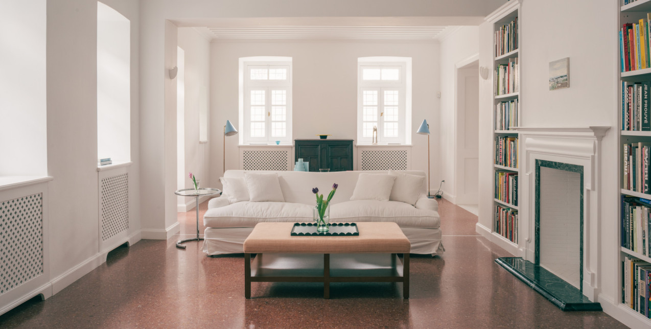 Στην Πλάκα, ένα διατηρητέο του 19ου αιώνα αποκτά σύγχρονη ανάγνωση με τρόπο που μας εμπνέει