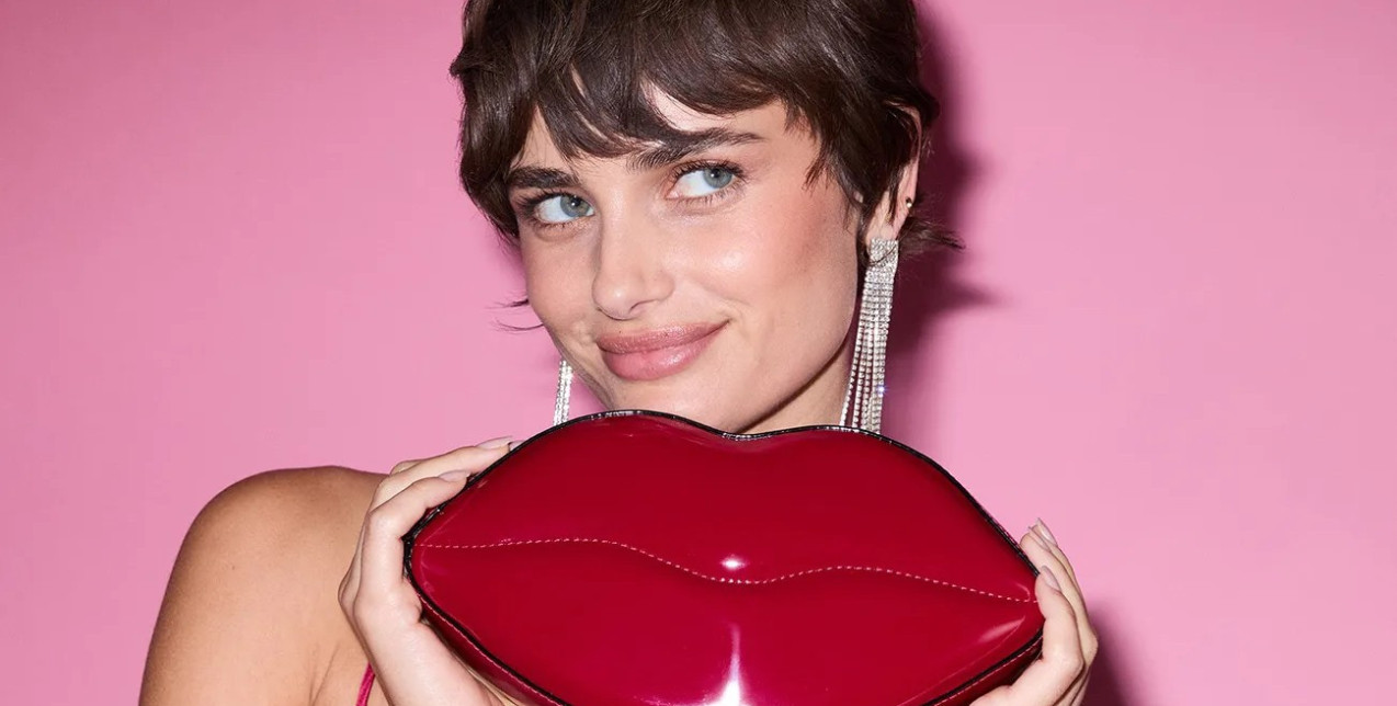 For Her: Οι κορυφαίες επιλογές που θα ξετρελάνουν το άλλο σας μισό για την ημέρα του Αγίου Βαλεντίνου