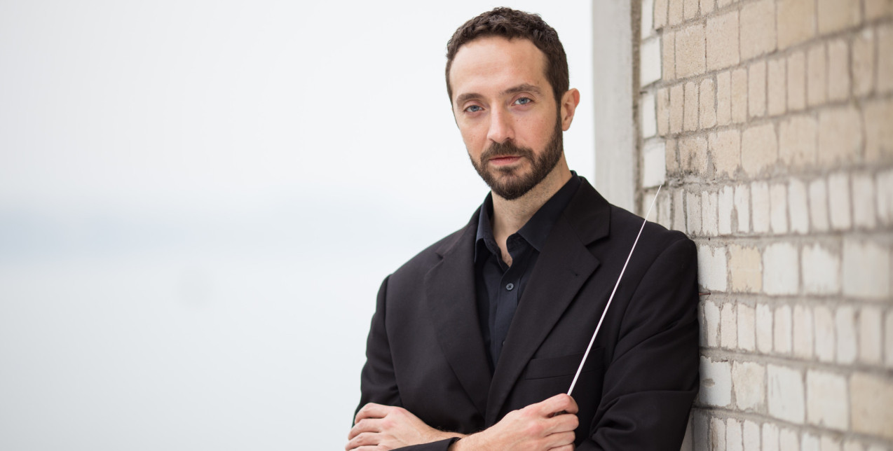 SKG Stories: Ο συνθέτης Θοδωρής Παπαδημητρίου μιλά για τη σπουδαία διαδρομή του και την επιθυμία να αγγίζει τον θεατή μέσω της μουσικής του