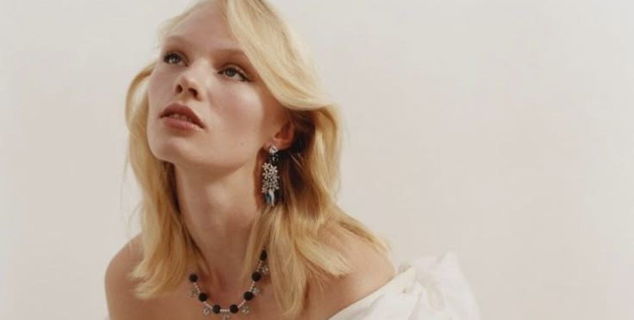 New hair trend alert: Η απόχρωση που θα σας κάνει να θέλετε να δοκιμάσετε το ξανθό