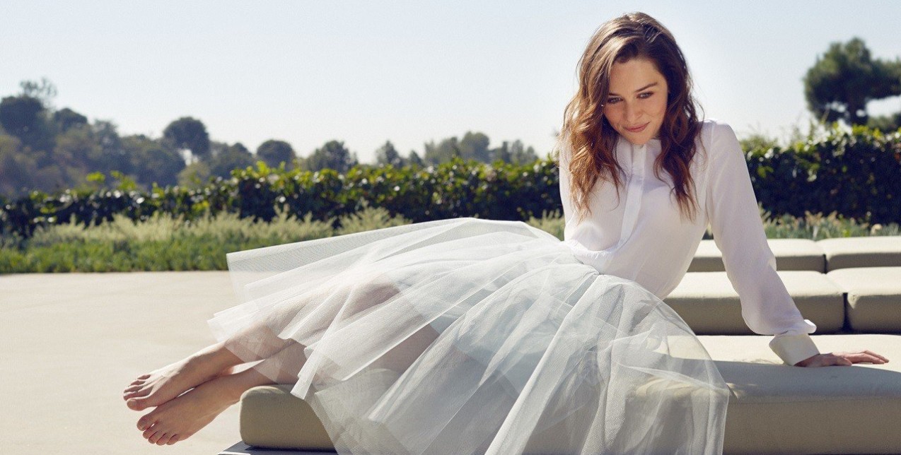 Πώς να αποκτήσετε το ρετρό look της Emilia Clarke