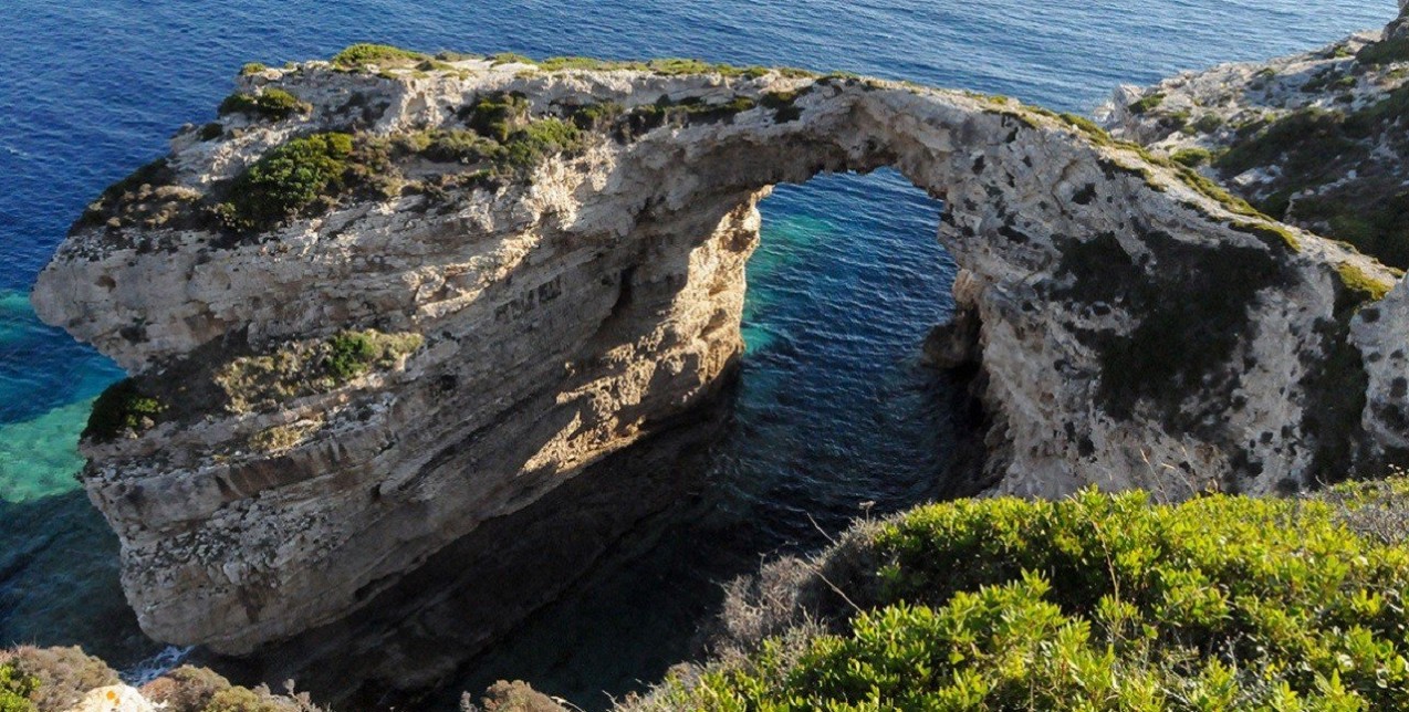 5 εναλλακτικά νησιά στην Ελλάδα που αξίζει να επισκεφθείτε 