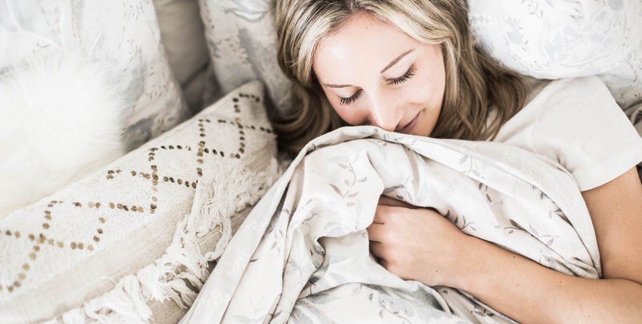 3 τρόποι για να καθαρίσετε το μυαλό σας πριν τον ύπνο