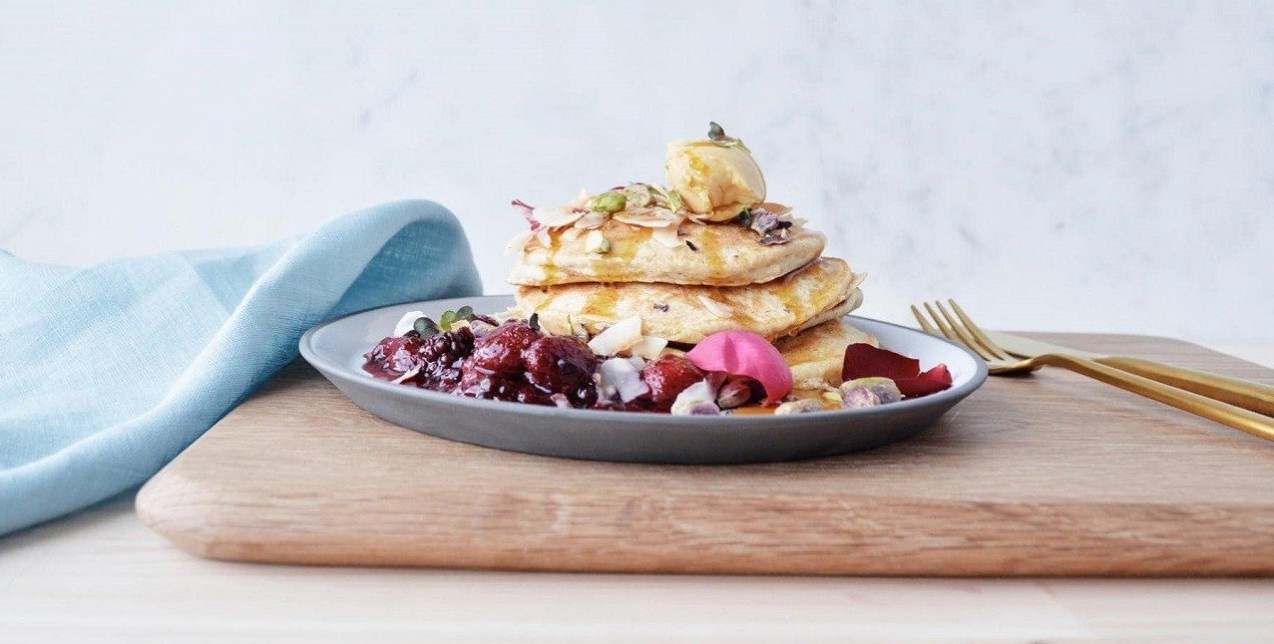 4 εύκολες συνταγές για vegan pancakes από διάσημα food blogs 