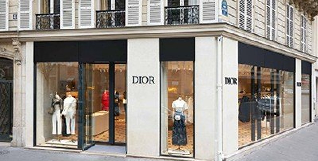 Parisian Pop-Up Store