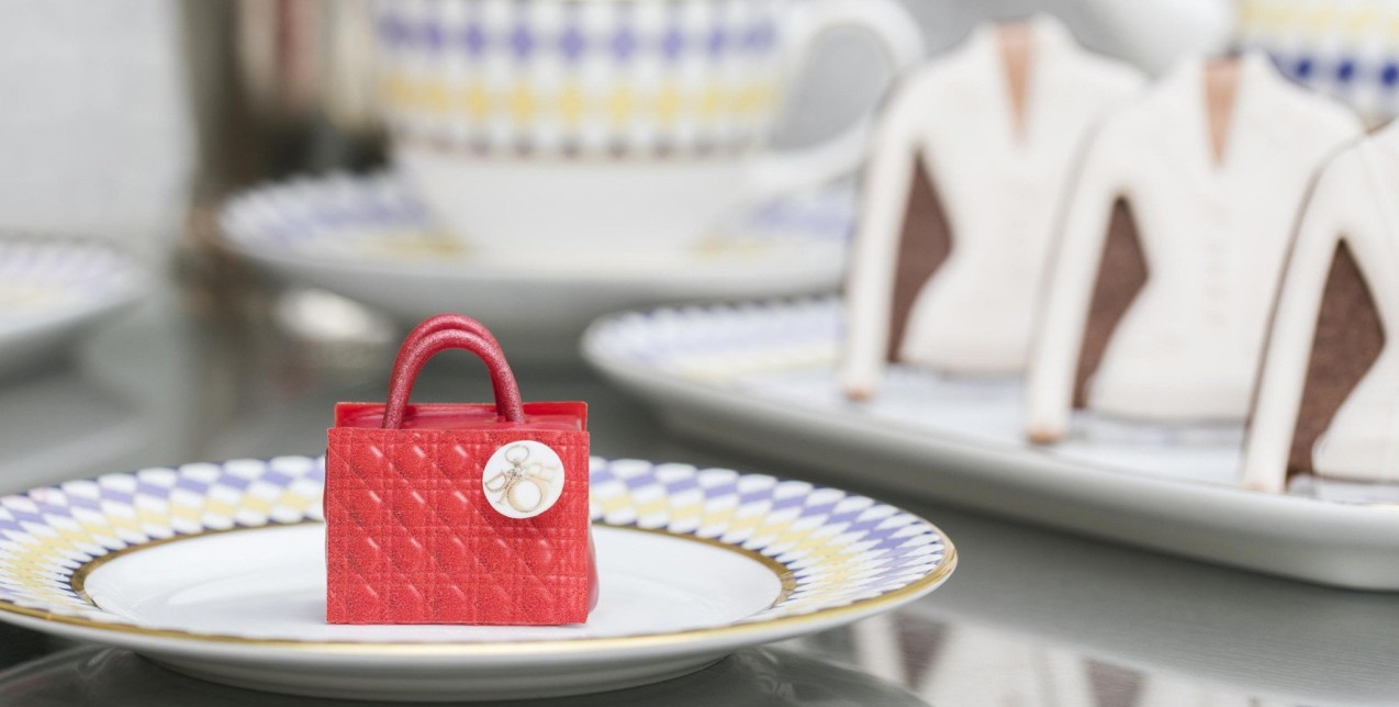 Απολαύστε απογευματινό τσάι στο Λονδίνο με άρωμα Christian Dior